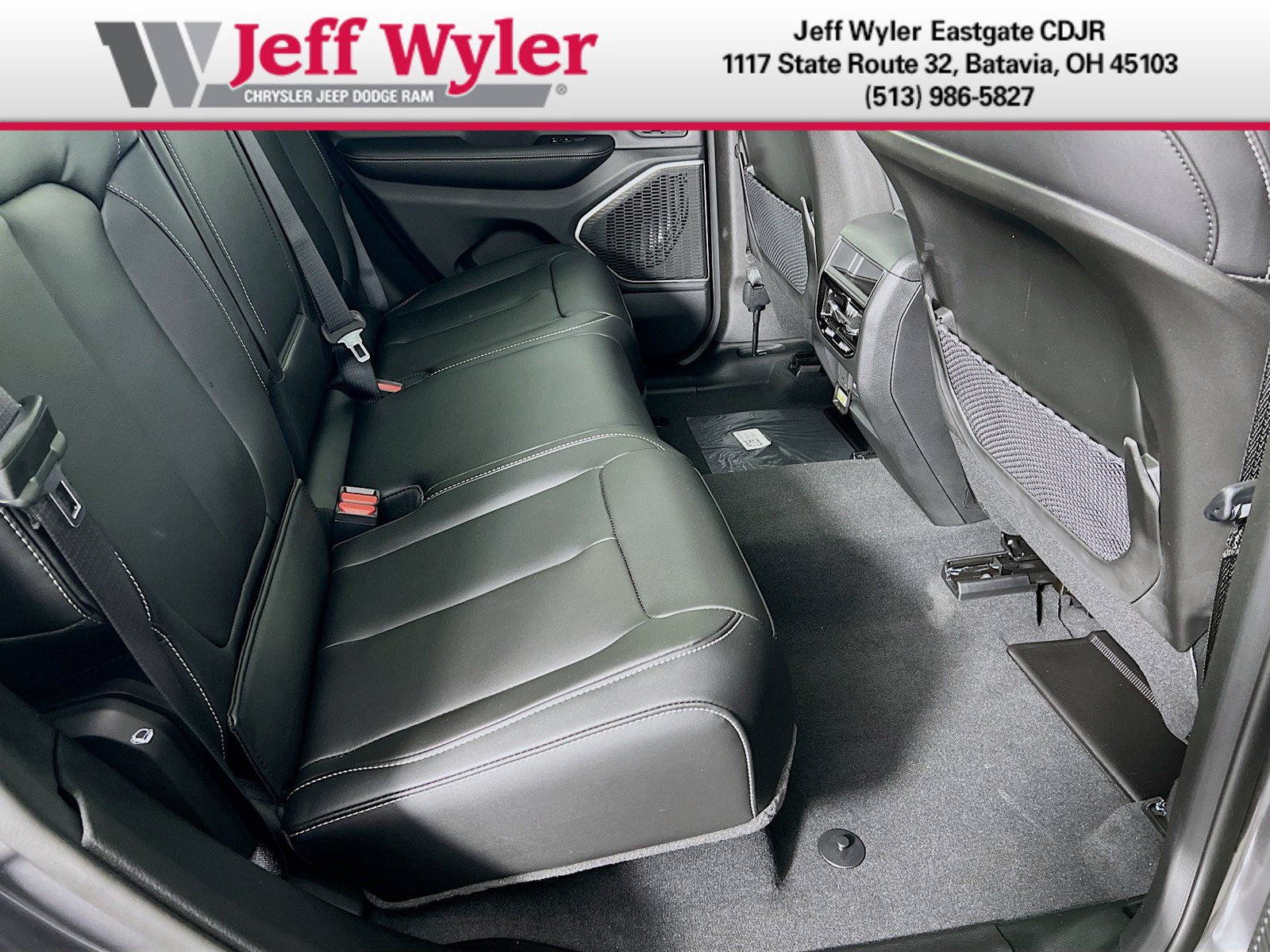New 2026 Jeep Grand Cherokee Limited AWD/4WD image 24