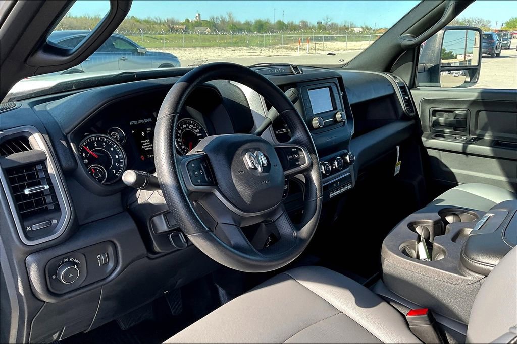 Used 2024 RAM 3500 Tradesman RWD image 9
