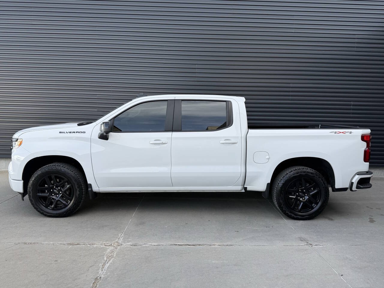 Used 2024 Chevrolet Silverado 1500 RST w/ Rally Edition AWD/4WD image 9