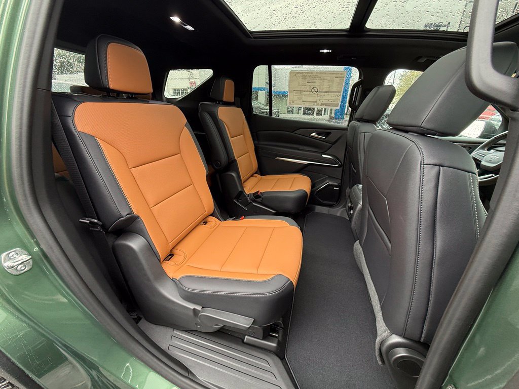 New 2027 Chevrolet Traverse Z71 w/ Enhanced Driving Package AWD/4WD image 39