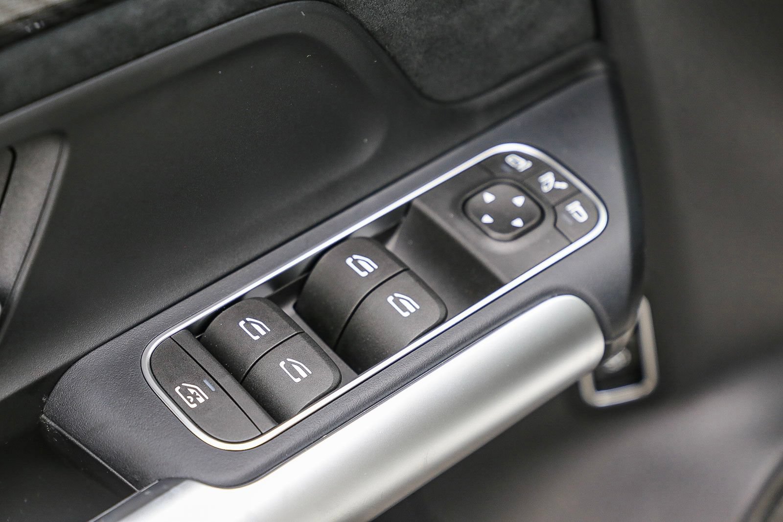 Used 2025 Mercedes-Benz GLA 250 4MATIC image 27