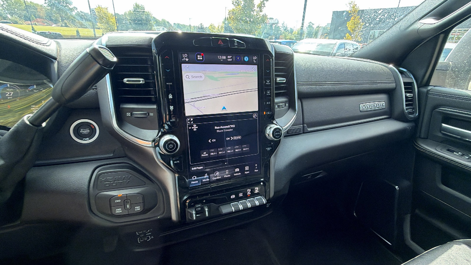 Used 2026 RAM 2500 Laramie AWD/4WD image 32