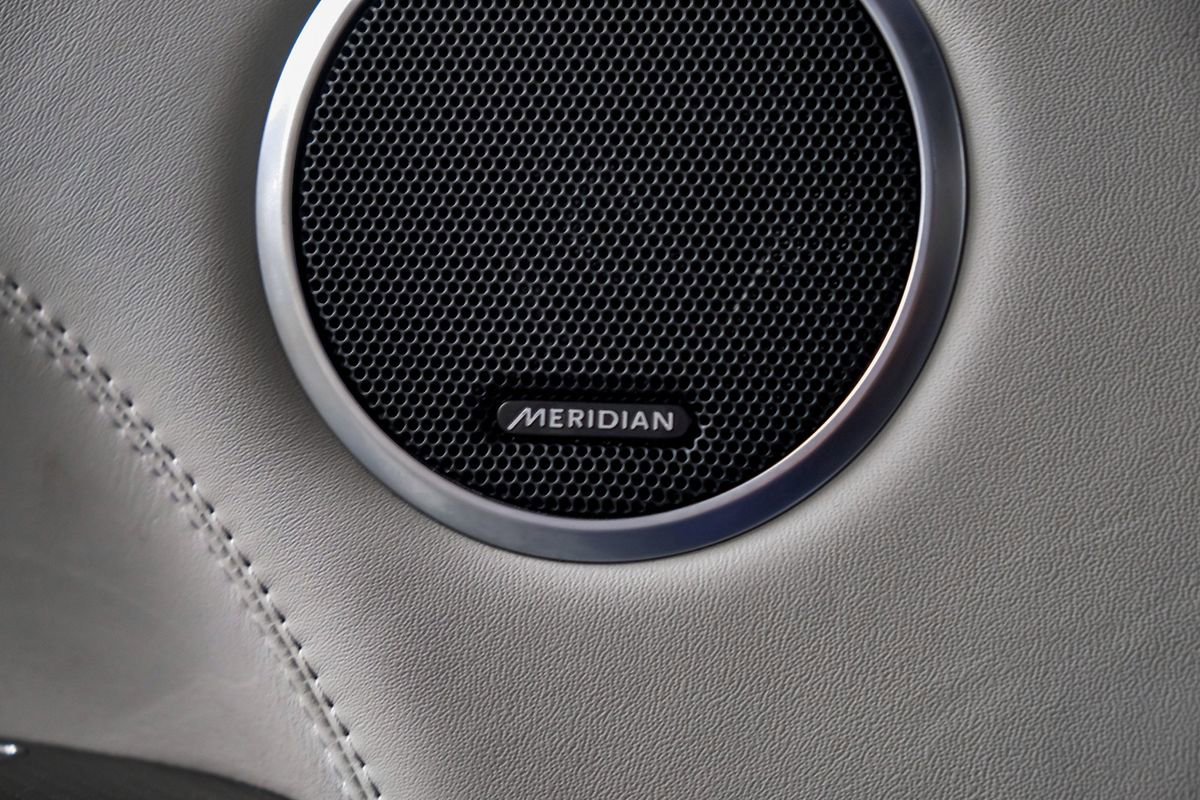 Used 2022 Land Rover Range Rover Sport SVR Carbon Edition image 33