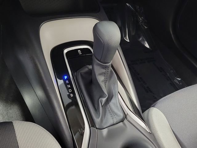 Used 2025 Toyota Corolla LE FWD image 30