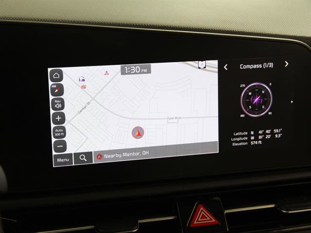 Used 2023 Kia Niro EX Touring image 11