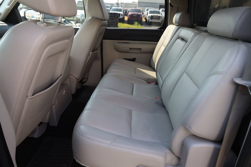 Used 2009 Chevrolet Silverado 1500 LT w/ Regional Value Package RWD image 17