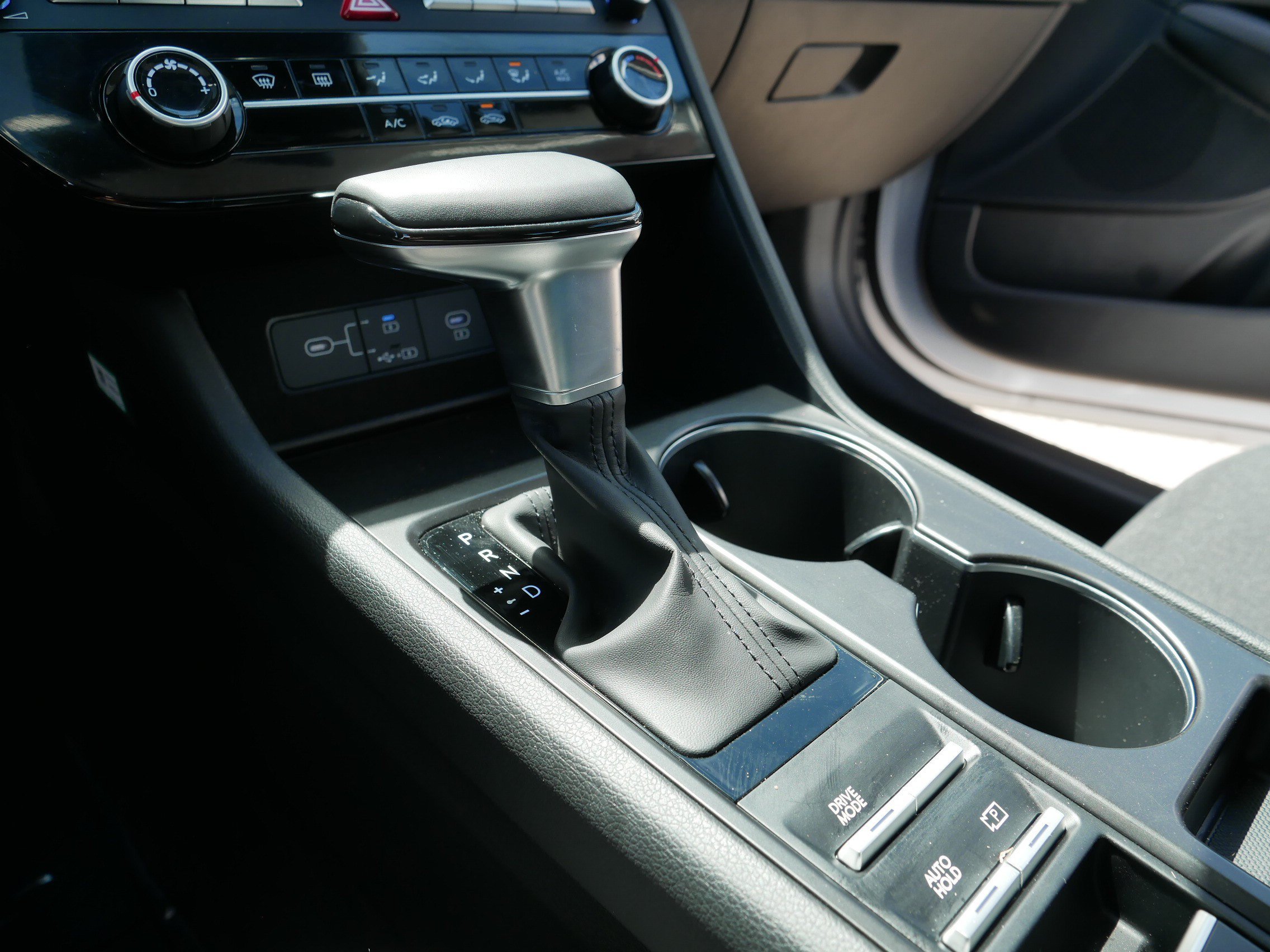 Certified 2025 Hyundai Sonata SE FWD image 28