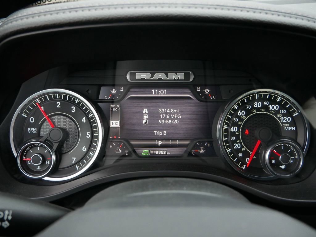 Used 2025 RAM 1500 Laramie image 27