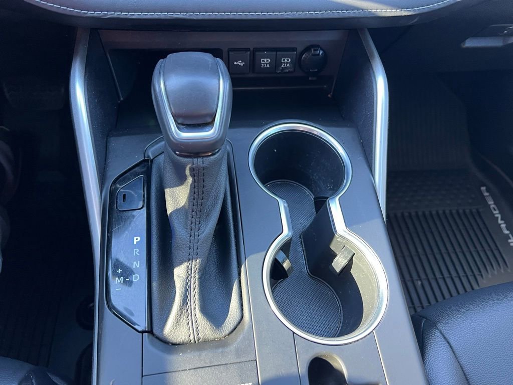 Used 2021 Toyota Highlander XLE image 34