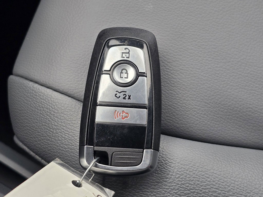 New 2025 Ford F150 Lightning Flash image 31