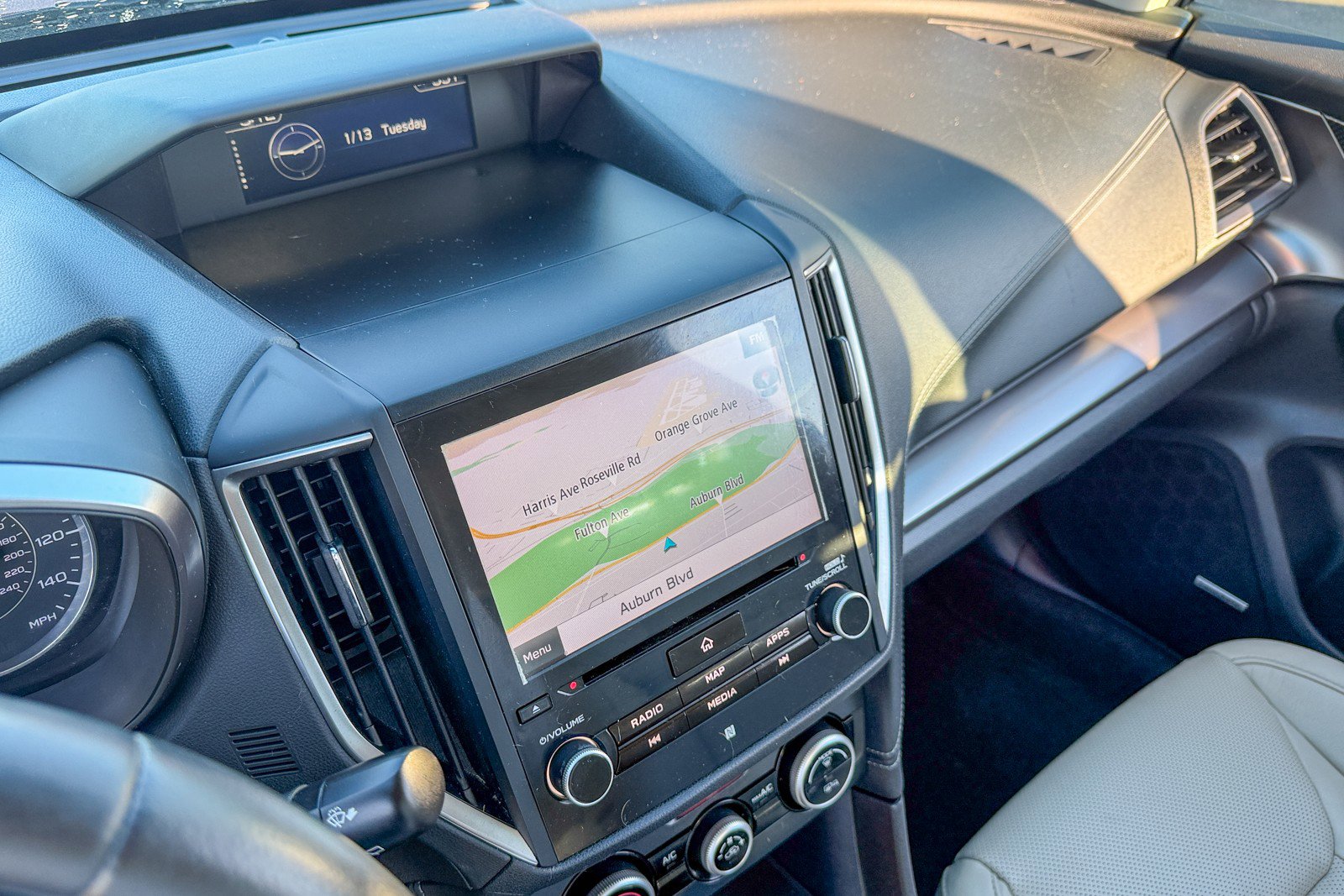 Used 2018 Subaru Impreza 2.0i Limited image 18