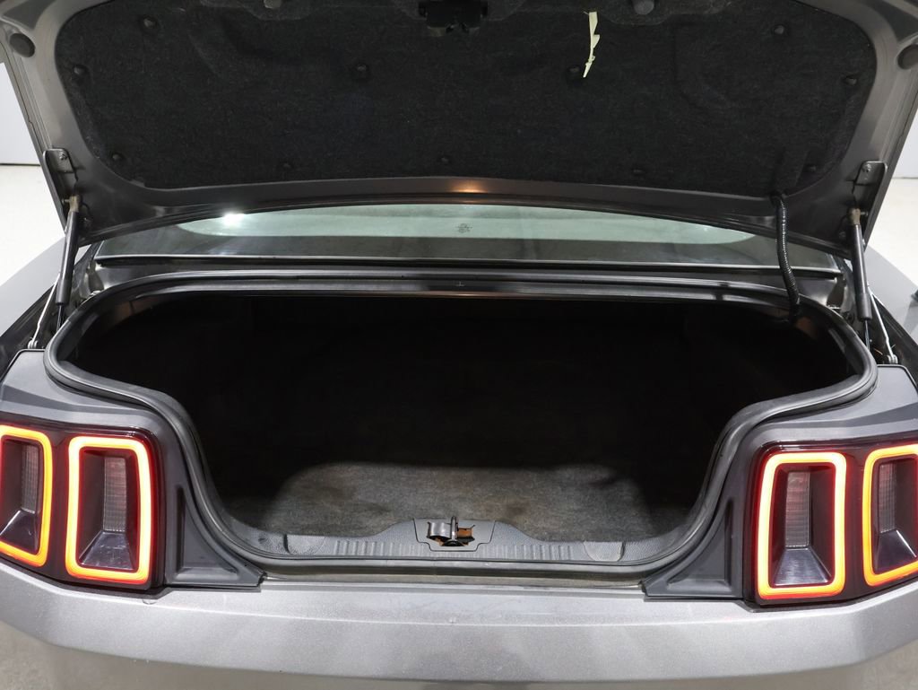 Used 2014 Ford Mustang Coupe image 16
