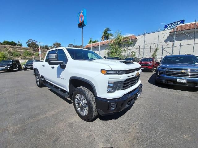 Used 2024 Chevrolet Silverado 2500 Custom w/ Custom Value Package AWD/4WD image 2