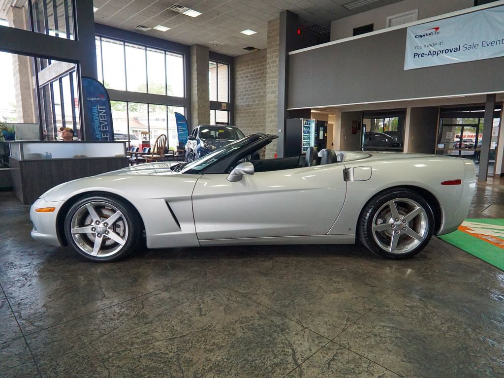 Used 2007 Chevrolet Corvette Convertible w/ Preferred Equipment Group image 5