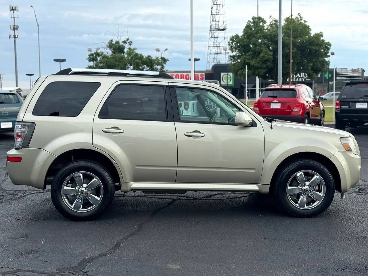 Used 2011 Mercury Mariner Premier w/ 202A Rapid Spec Order Code image 4
