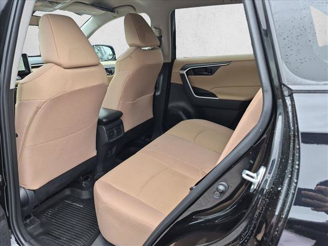 Used 2025 Toyota RAV4 LE FWD image 18