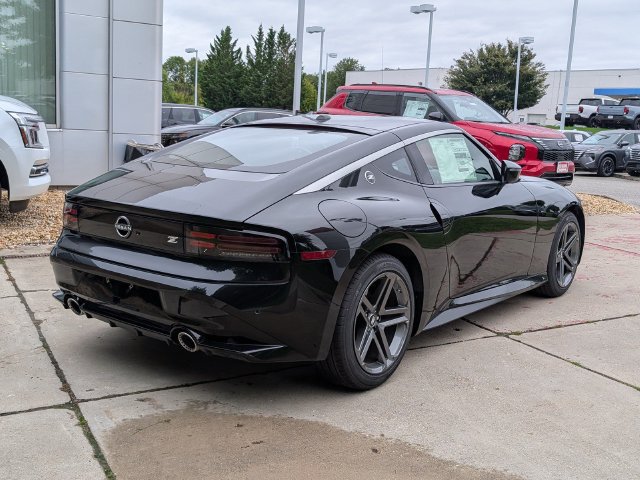 New 2027 Nissan Z Sport RWD image 2