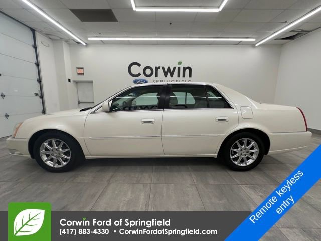 Used 2011 Cadillac DTS Luxury image 2