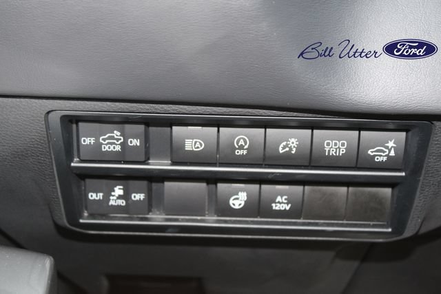 Used 2023 Toyota Tundra Platinum AWD/4WD image 22
