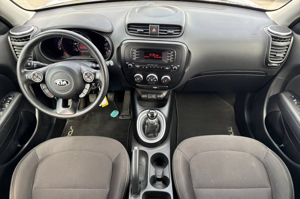 Used 2016 Kia Soul FWD image 13