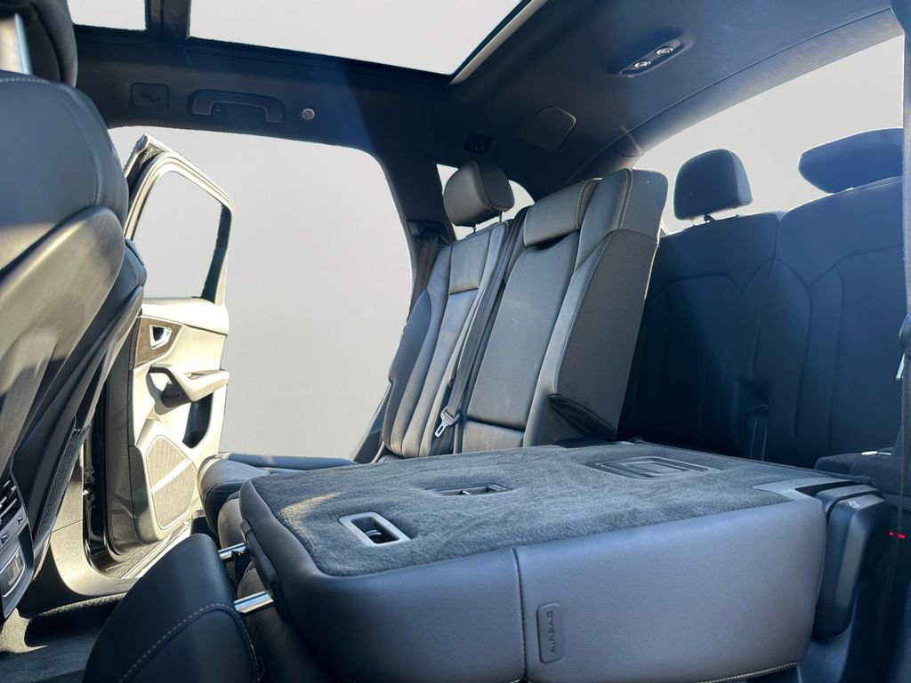 Used 2025 Audi Q7 3.0T Premium Plus image 28