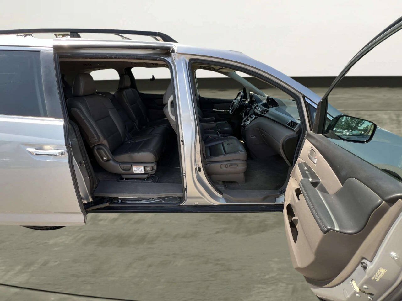 Used 2013 Honda Odyssey EX-L image 2