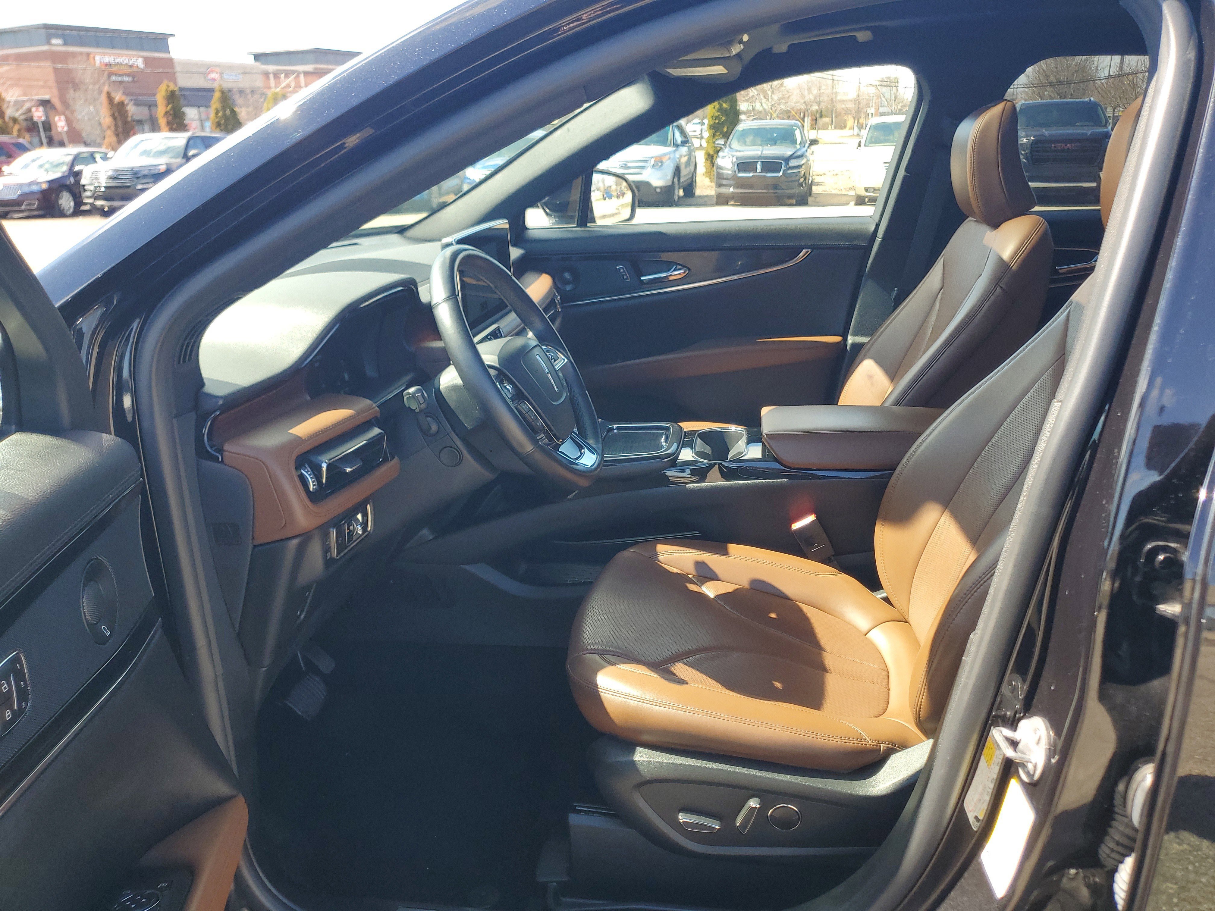 Certified 2023 Lincoln Nautilus Reserve w/ Equipment Group 201A AWD/4WD image 12