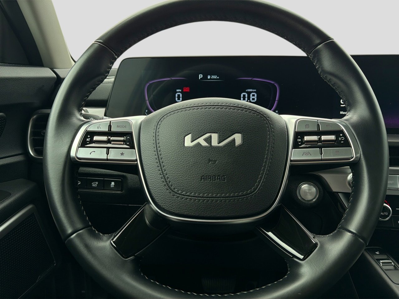 Used 2025 Kia Telluride S AWD/4WD image 15