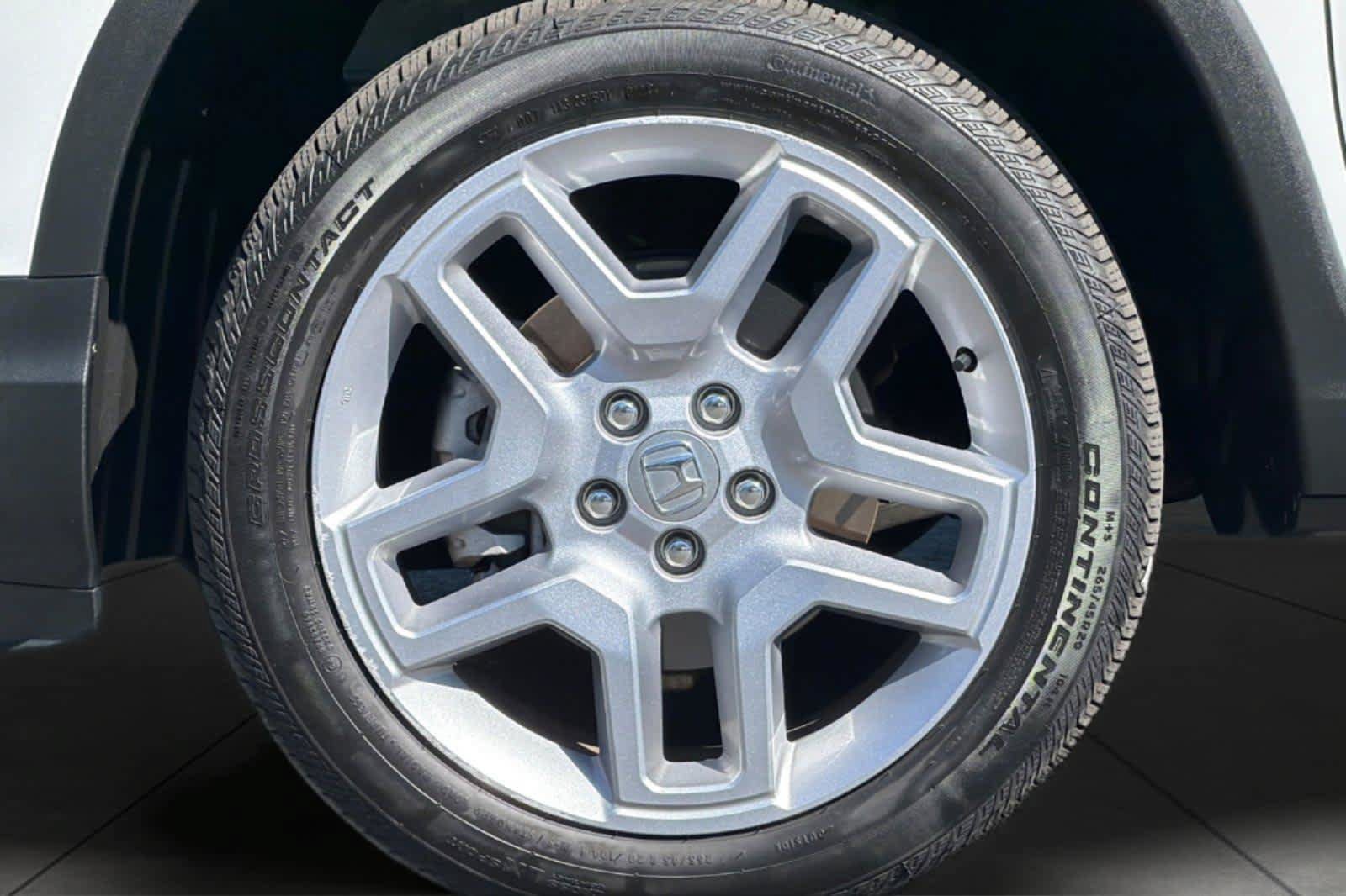 Used 2024 Honda Passport EX-L image 11