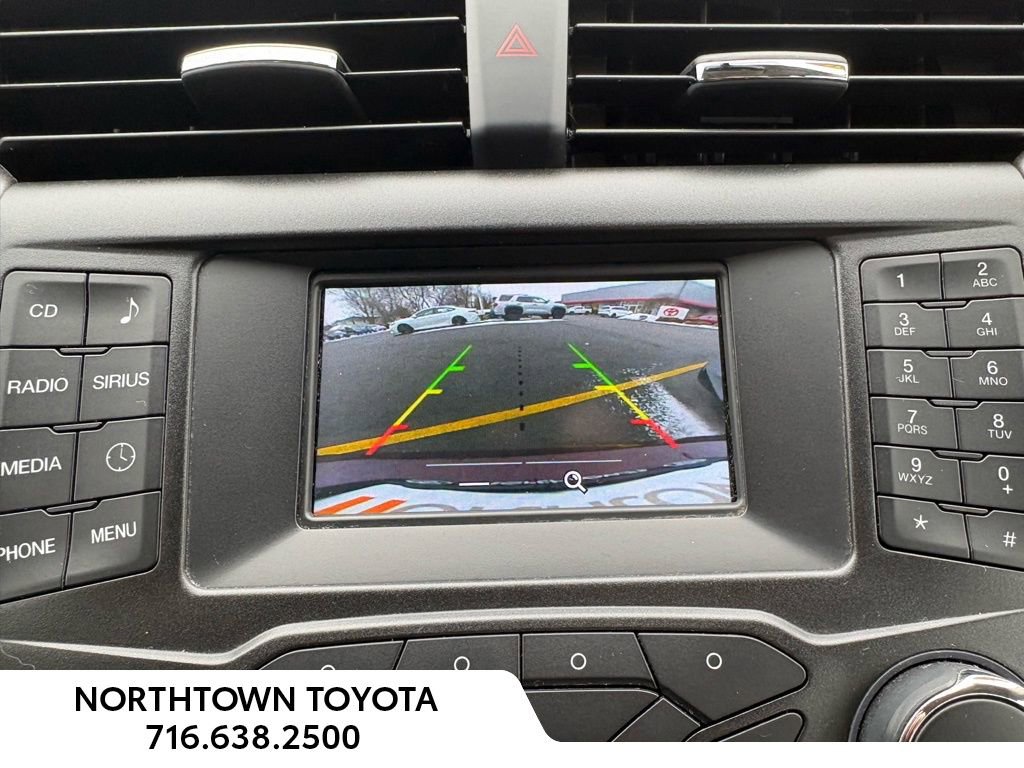 Used 2017 Ford Fusion SE FWD image 10