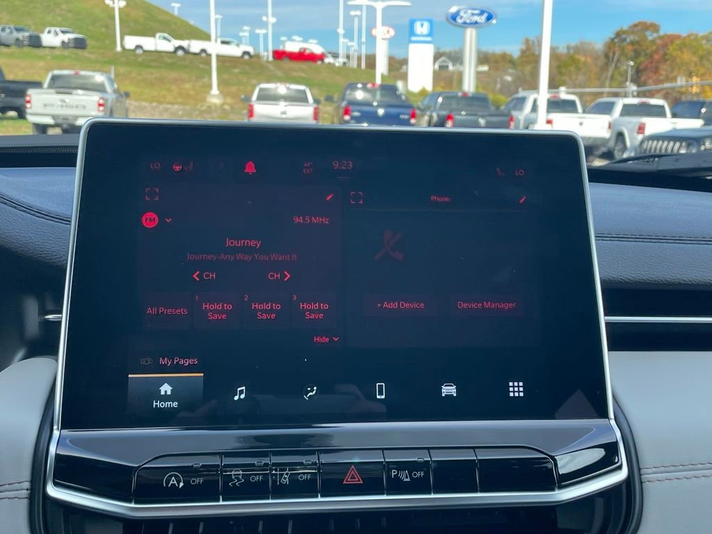 Certified 2024 Jeep Compass Limited image 36