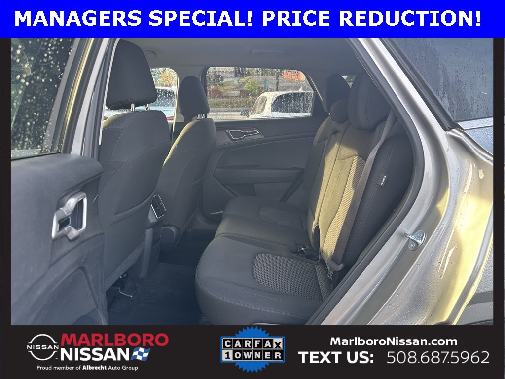 Used 2024 Kia Sportage LX image 16