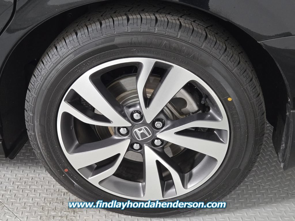 Certified 2024 Honda Odyssey Touring image 10