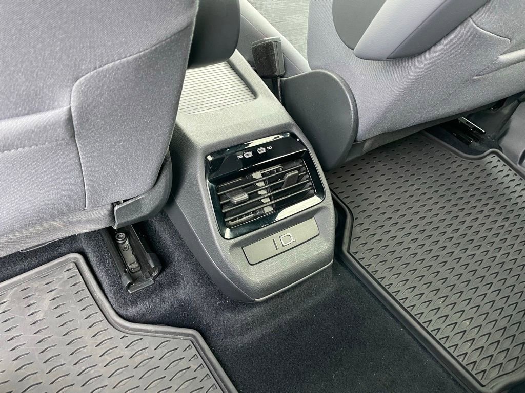 Certified 2022 Volkswagen ID.4 Pro image 9