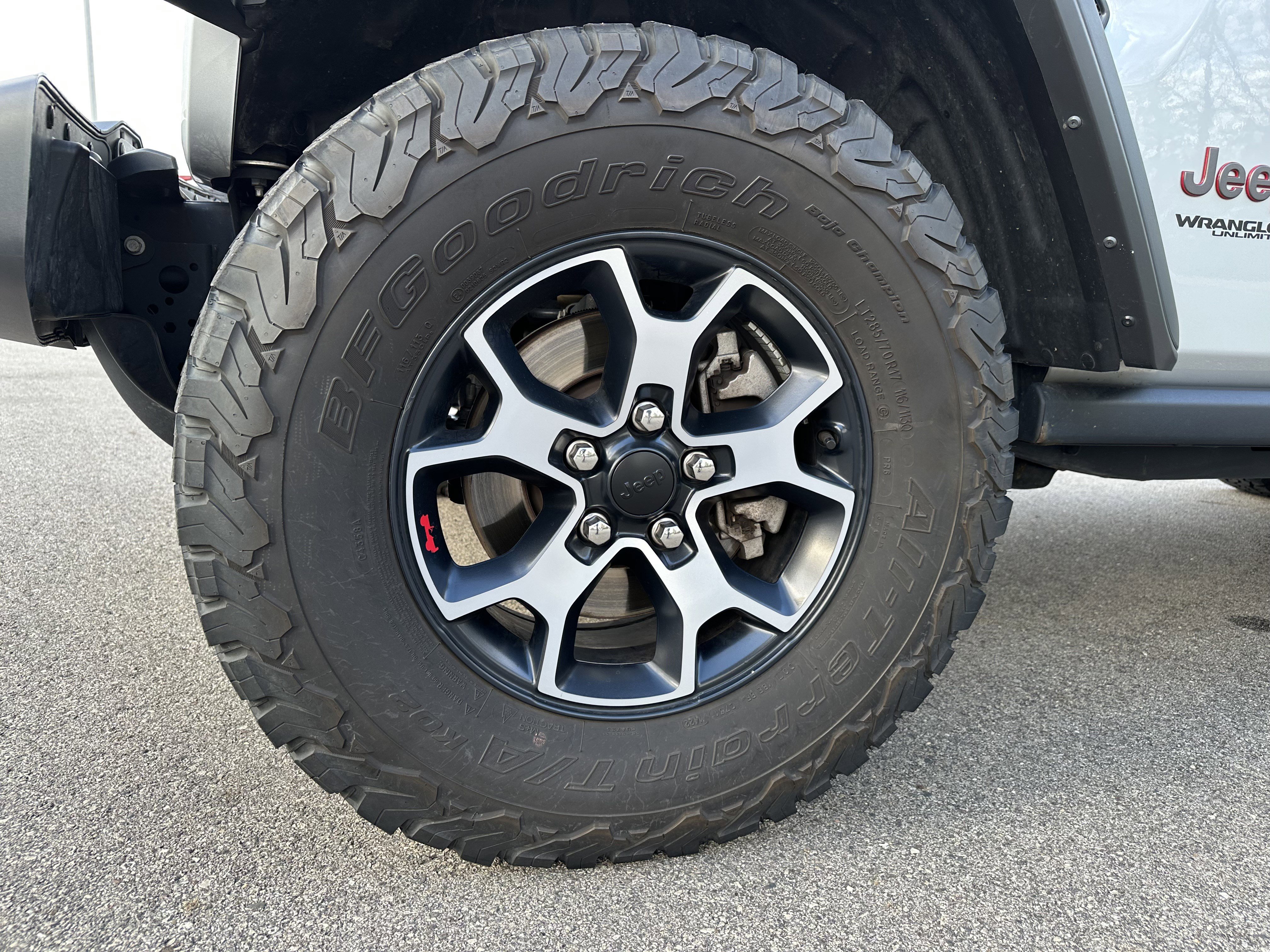 Used 2022 Jeep Wrangler Unlimited Rubicon w/ LED Lighting Group AWD/4WD image 25