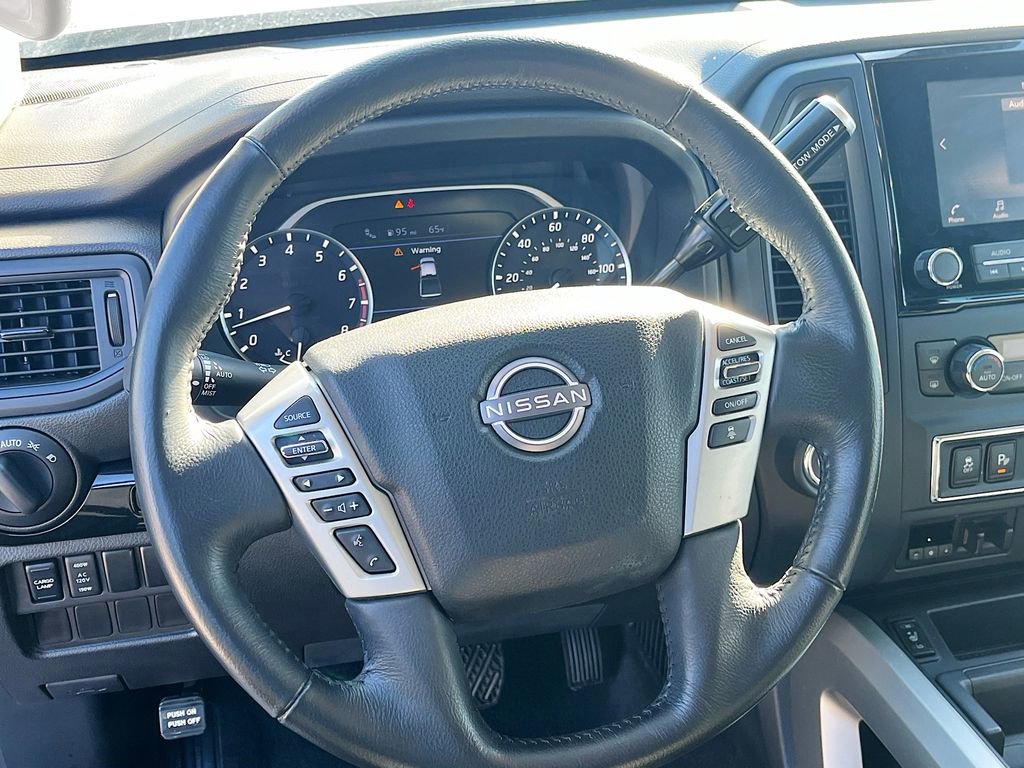 Used 2024 Nissan Titan SV w/ SV Convenience Package image 11