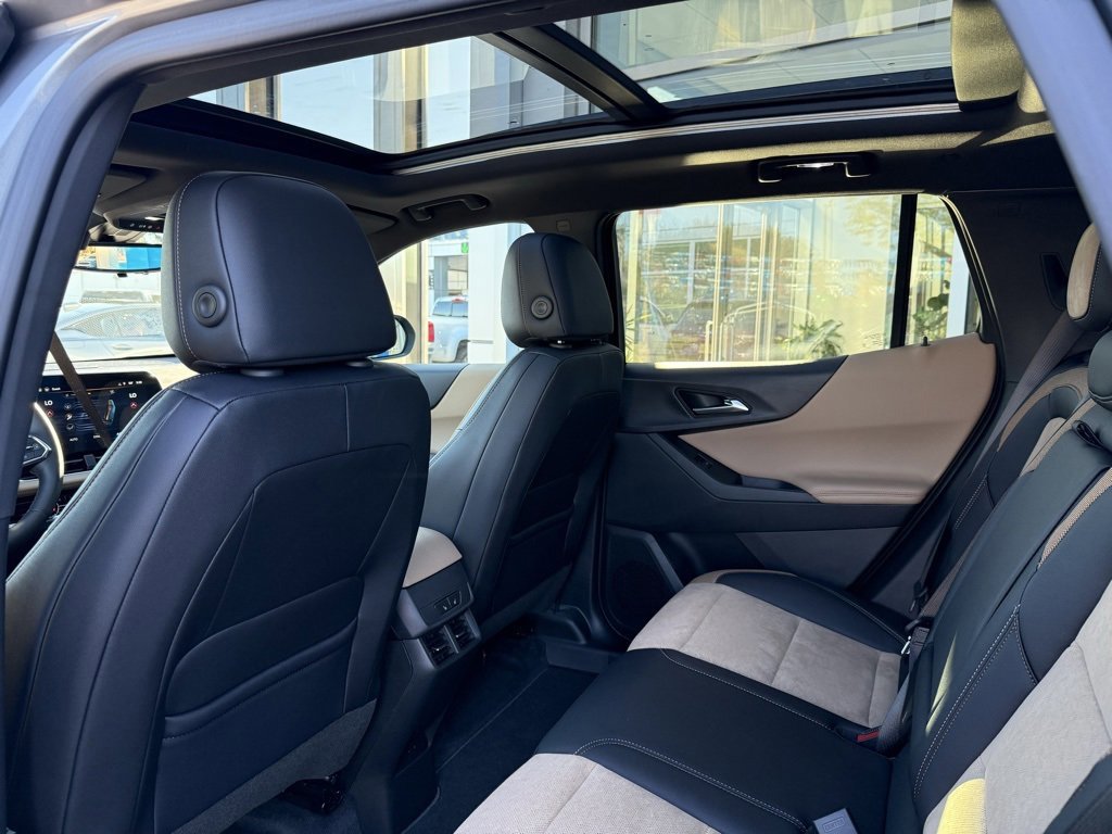 New 2026 Chevrolet Equinox ACTIV w/ Convenience Package III image 48