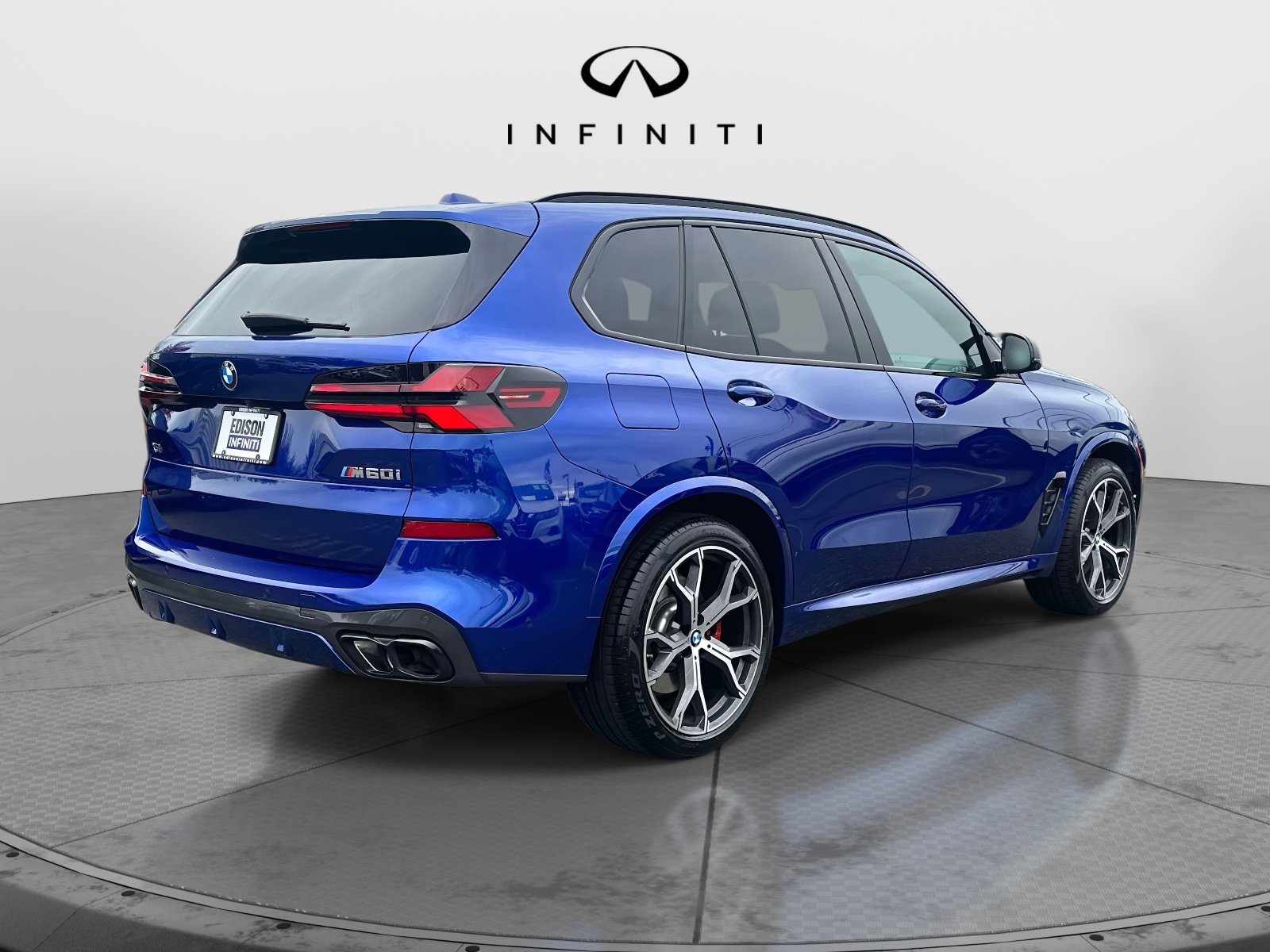 Used 2026 BMW X5 M60i image 4