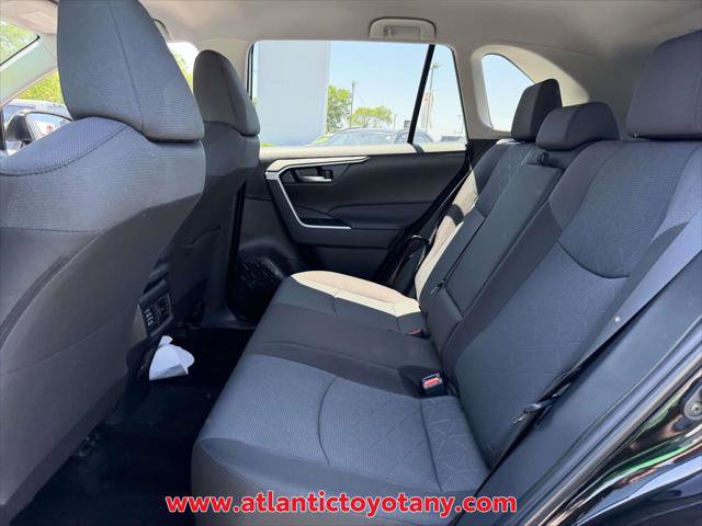 Certified 2025 Toyota RAV4 XLE AWD/4WD image 15