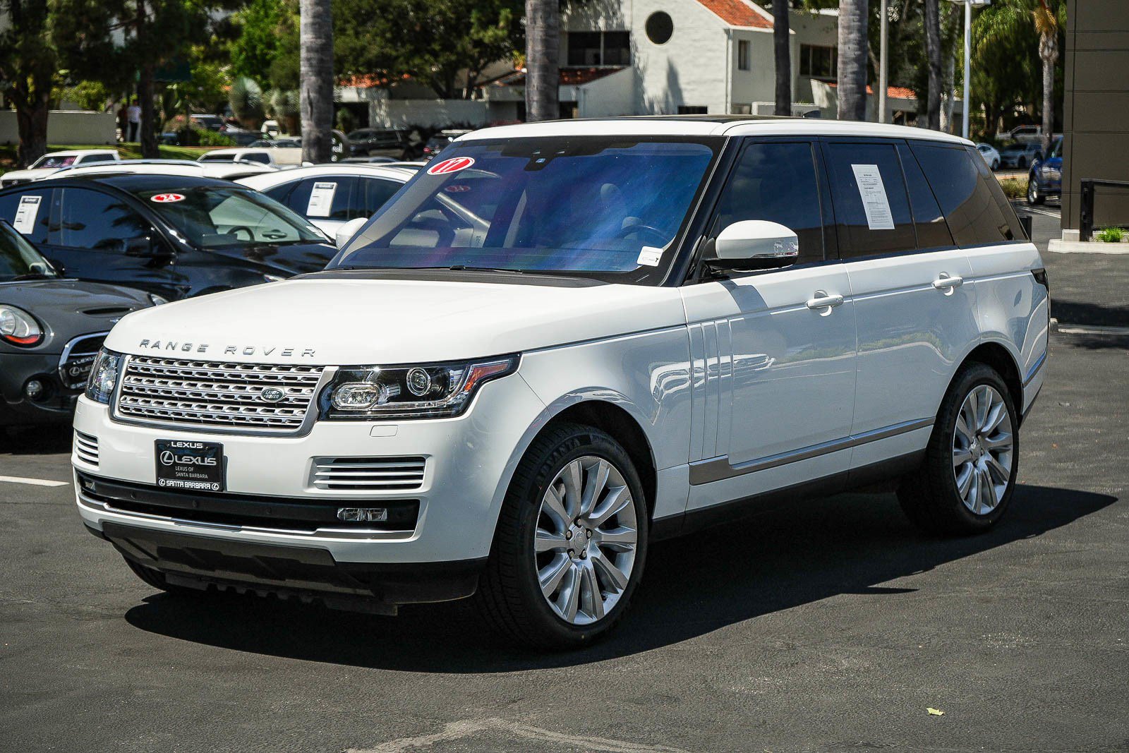 Used 2017 Land Rover Range Rover Supercharged AWD/4WD image 3