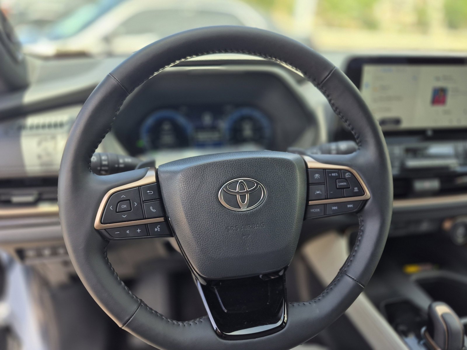 Used 2025 Toyota Grand Highlander AWD Hybrid image 9