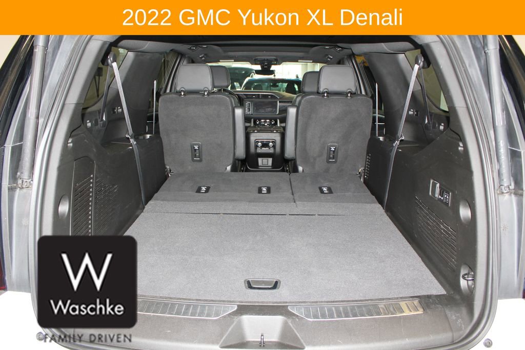 Used 2022 GMC Yukon XL Denali w/ Denali Premium Package AWD/4WD image 21