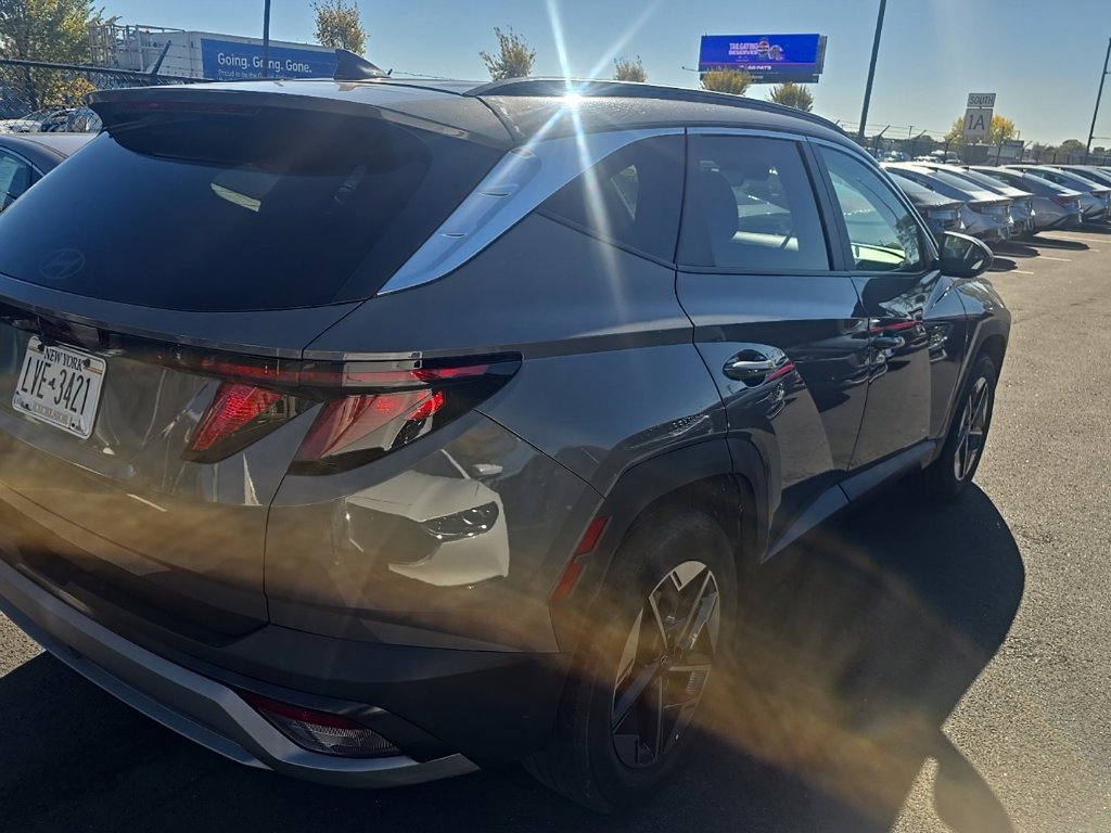Used 2025 Hyundai Tucson SEL AWD/4WD image 3