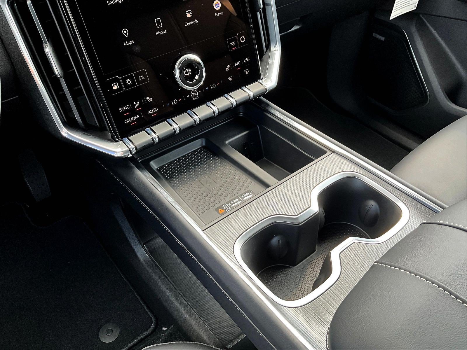New 2026 GMC Acadia Elevation w/ Elevation Premium Package FWD image 12
