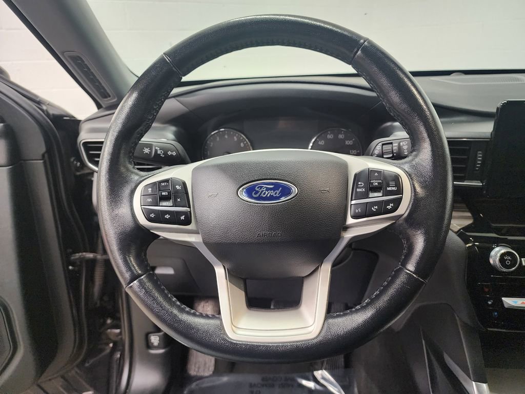 Used 2021 Ford Explorer Limited image 13