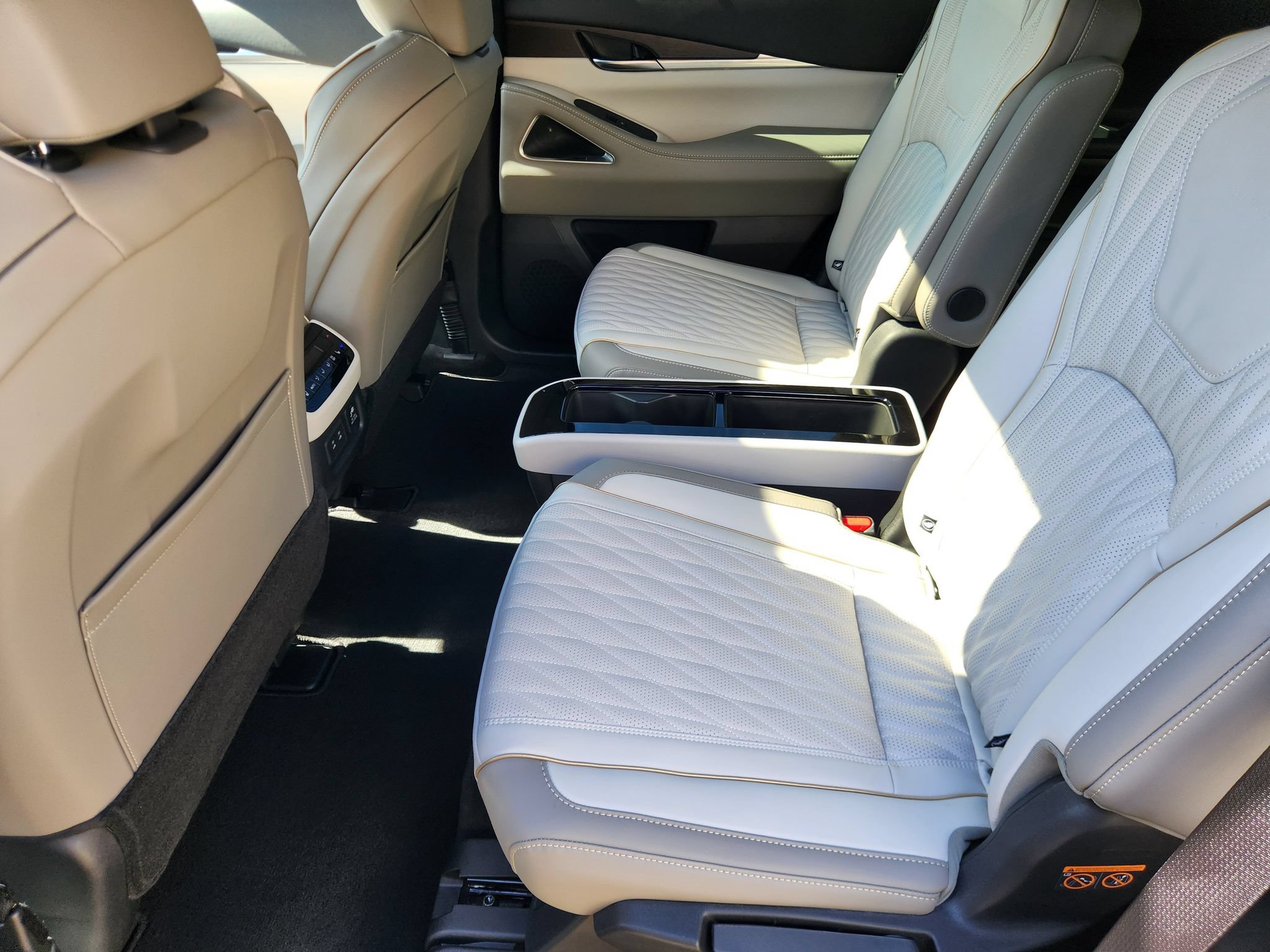 New 2027 INFINITI QX60 Autograph AWD/4WD image 11