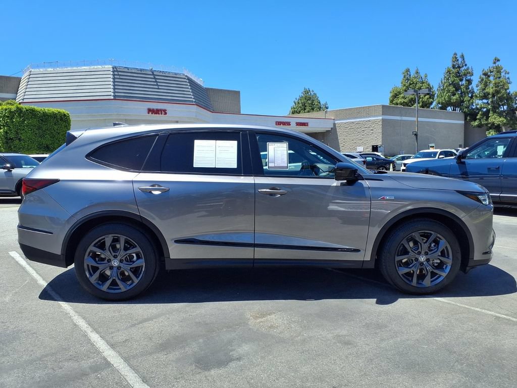 Used 2023 Acura MDX A-Spec AWD/4WD image 5