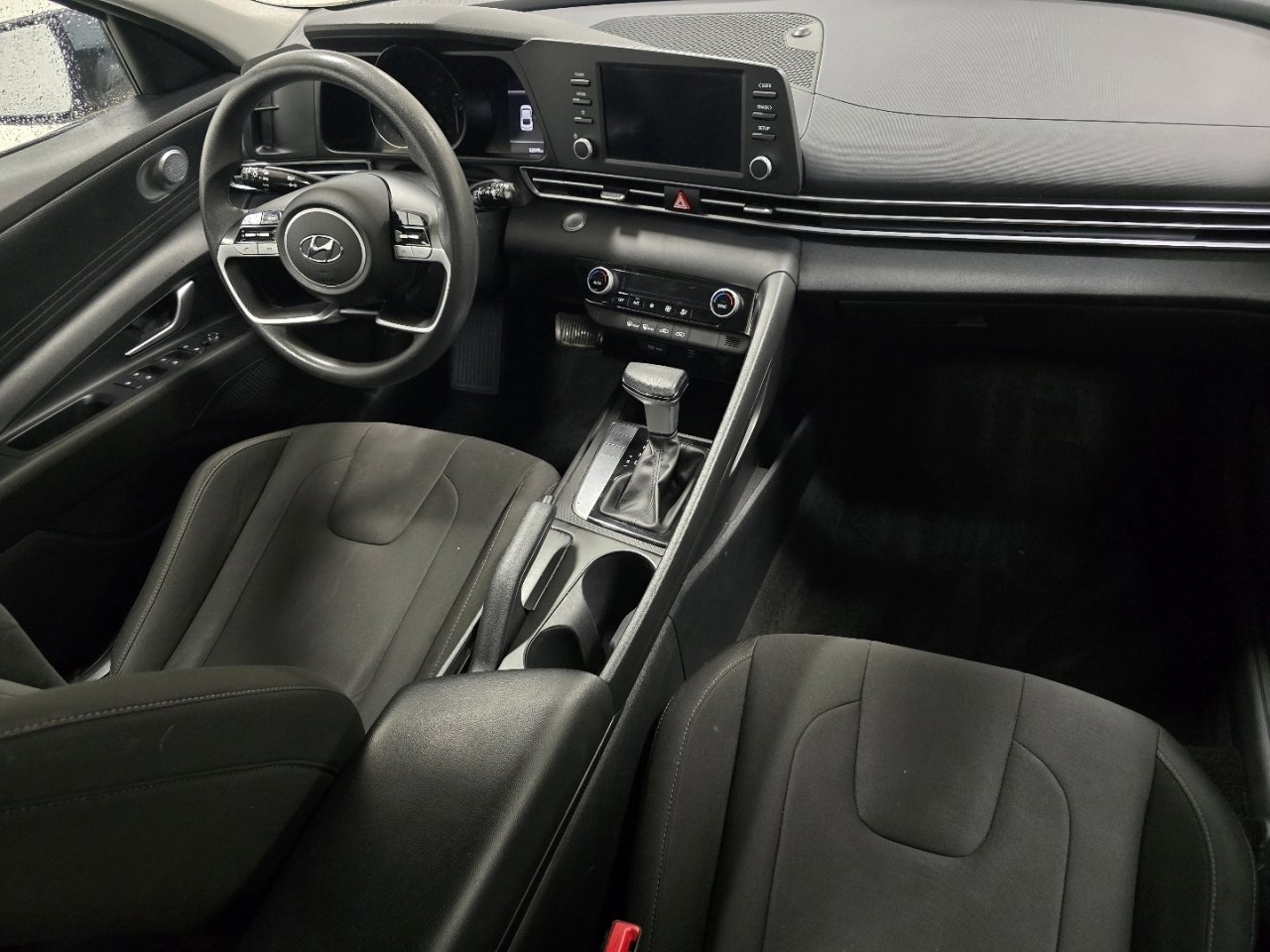 Used 2022 Hyundai Elantra SEL w/ Cargo Package image 19