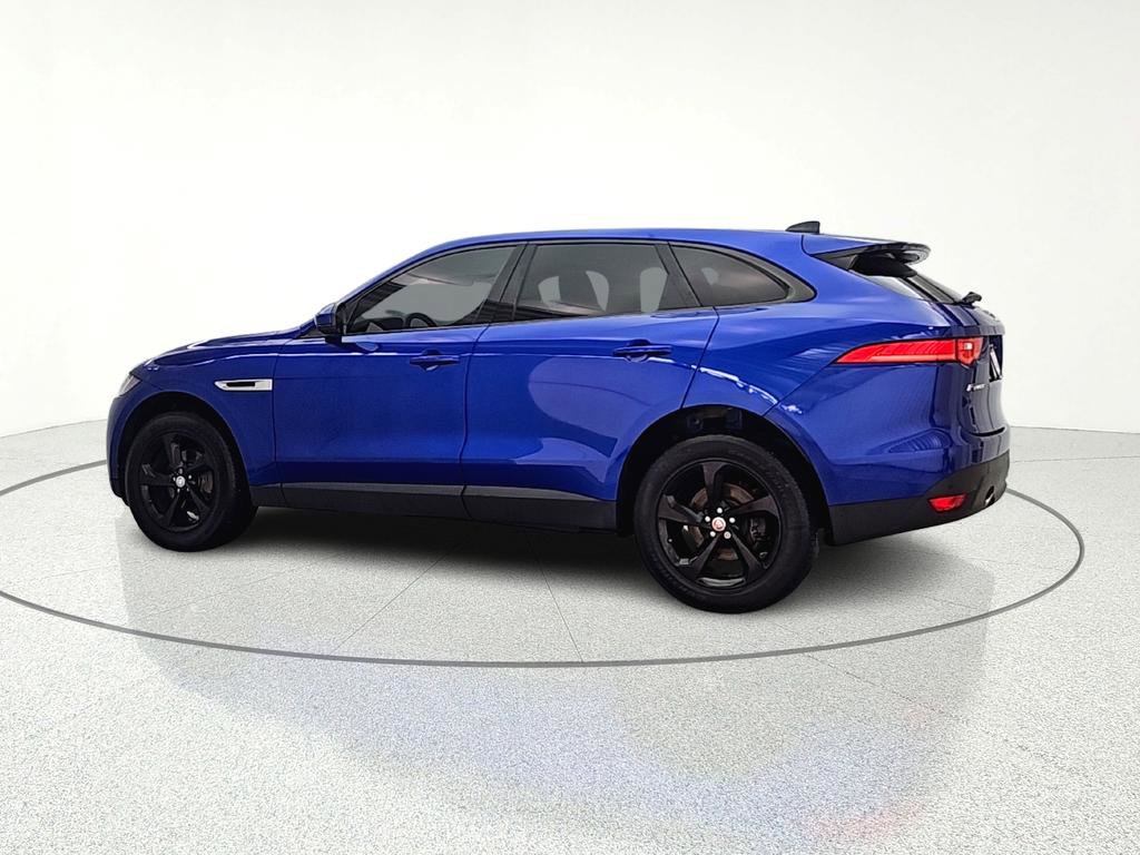 Used 2020 Jaguar F-PACE Premium image 4
