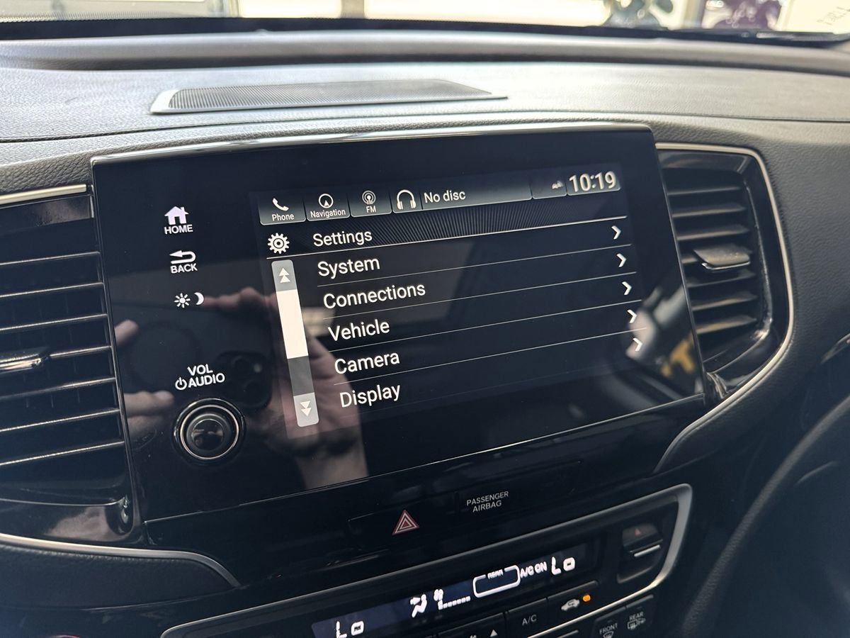 Used 2019 Honda Pilot Touring image 27
